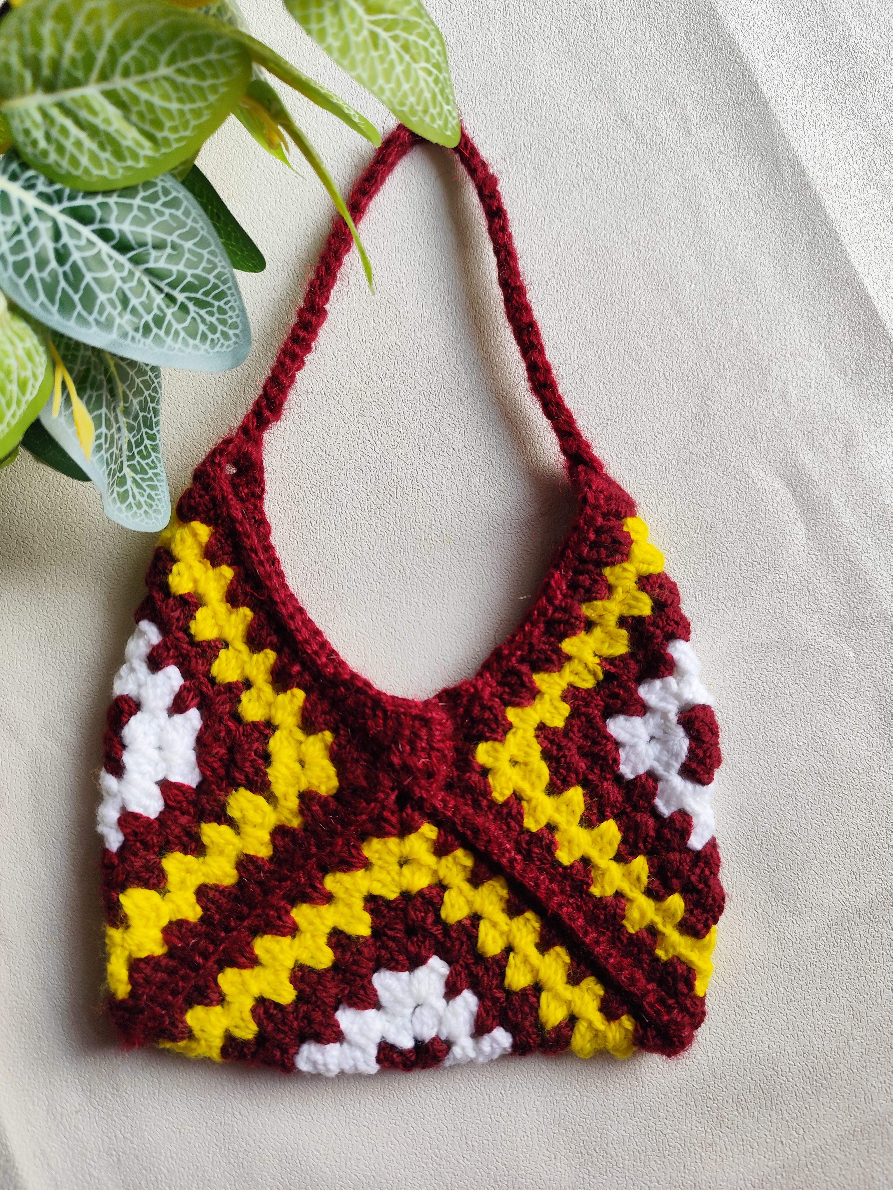 Crochet Pattern Woolen Handbag
